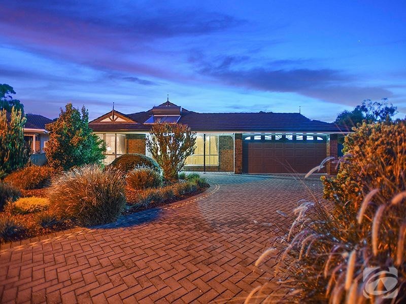 27 Kernick Avenue, Willunga SA 5172