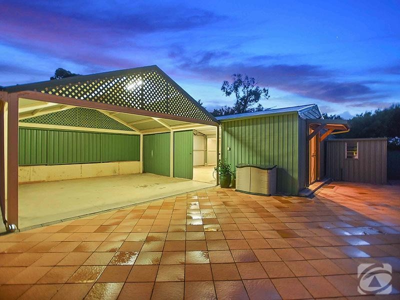 27 Kernick Avenue, Willunga SA 5172