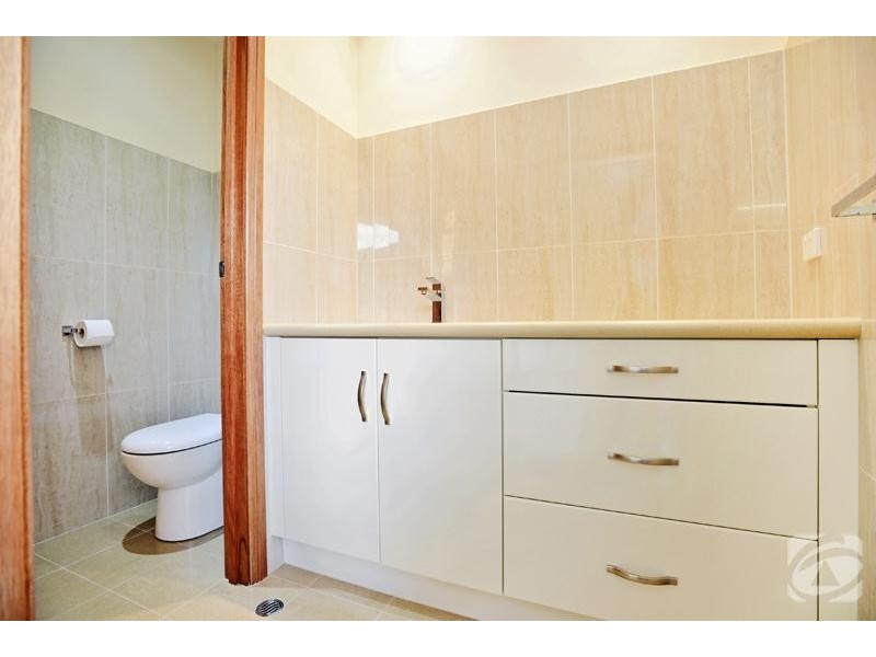 16 Lennard Drive, Moana SA 5169