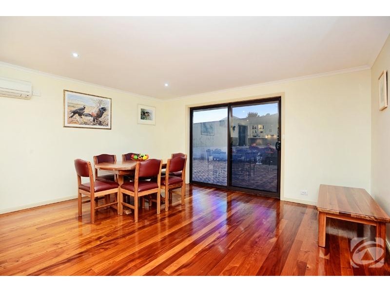 16 Lennard Drive, Moana SA 5169