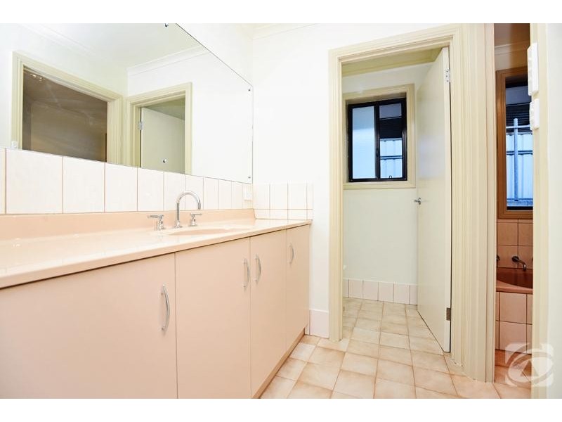 16 Lennard Drive, Moana SA 5169