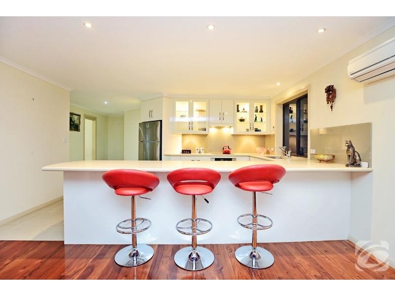 16 Lennard Drive, Moana SA 5169