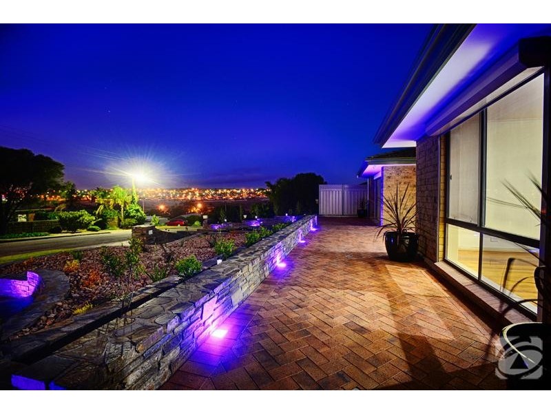 16 Lennard Drive, Moana SA 5169