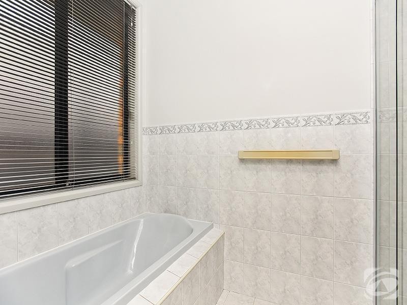 78 Jimmy Watson Drive, Woodcroft SA 5162