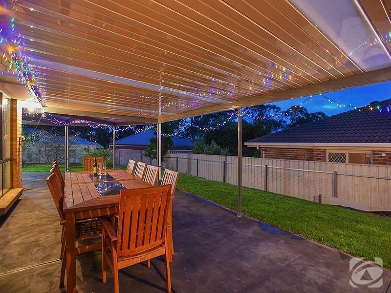 78 Jimmy Watson Drive, Woodcroft SA 5162