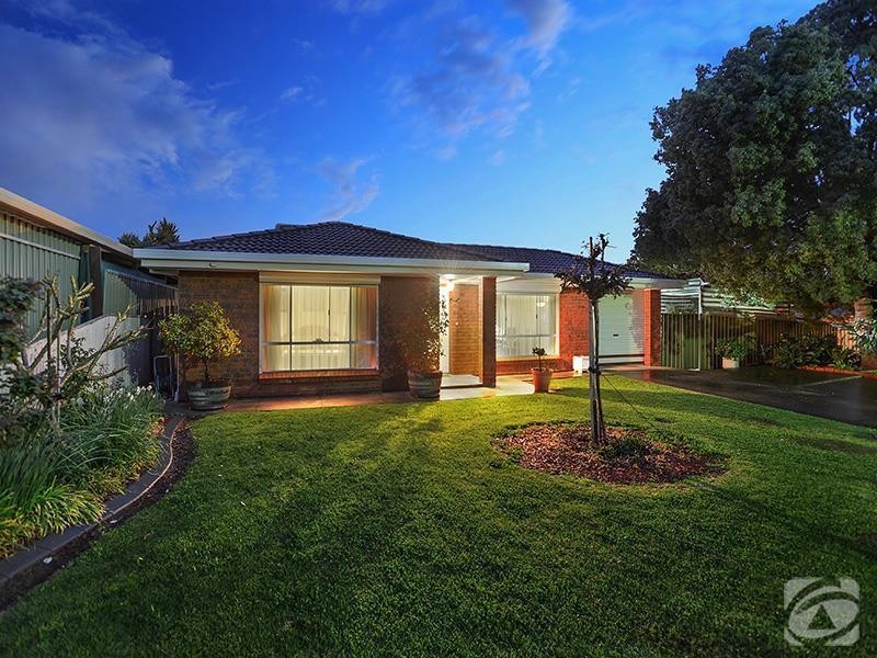 1 Allman Avenue, Woodcroft SA 5162