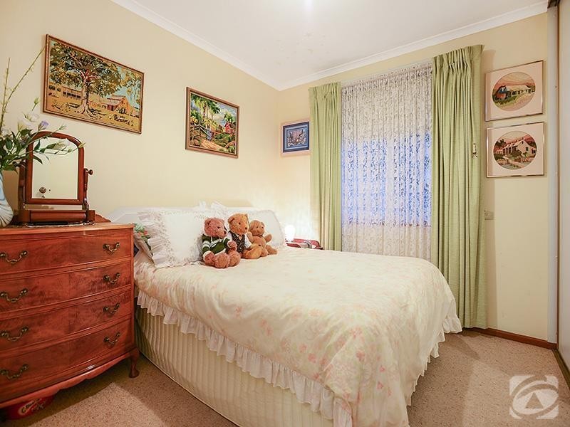 1 Allman Avenue, Woodcroft SA 5162