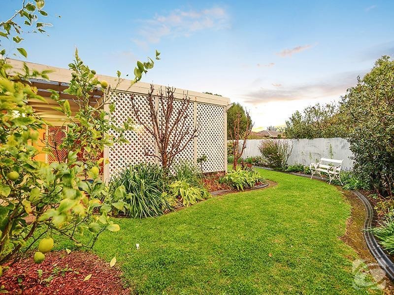 1 Allman Avenue, Woodcroft SA 5162