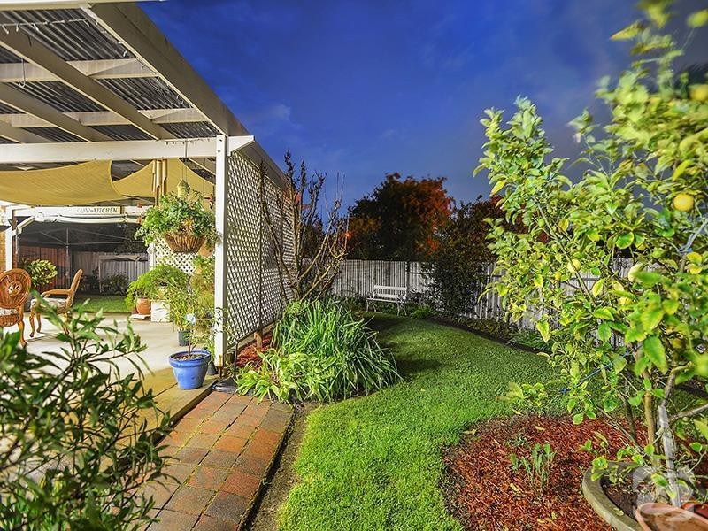 1 Allman Avenue, Woodcroft SA 5162