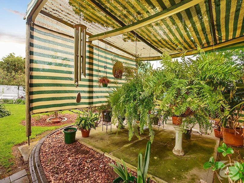 1 Allman Avenue, Woodcroft SA 5162