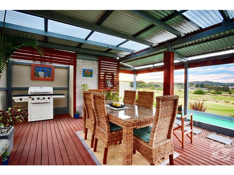 12 George Francis Drive, Mount Compass SA 5210