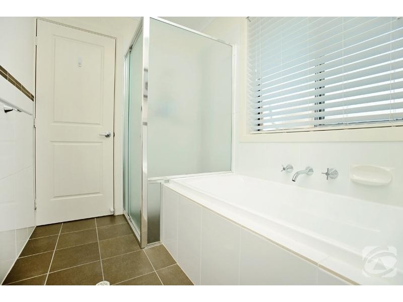 12 George Francis Drive, Mount Compass SA 5210