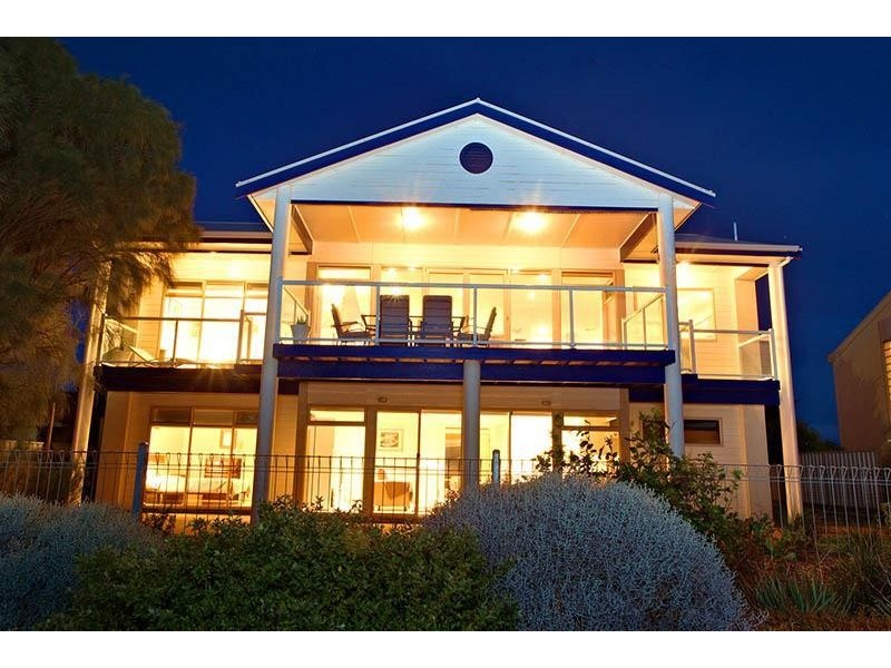 28 Maidencombe Drive, Moana SA 5169