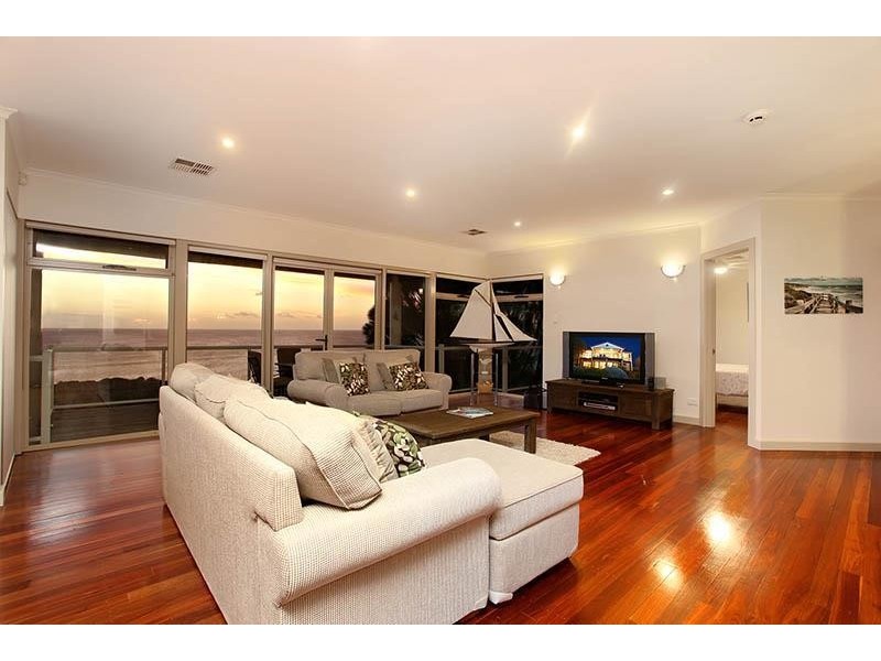 28 Maidencombe Drive, Moana SA 5169