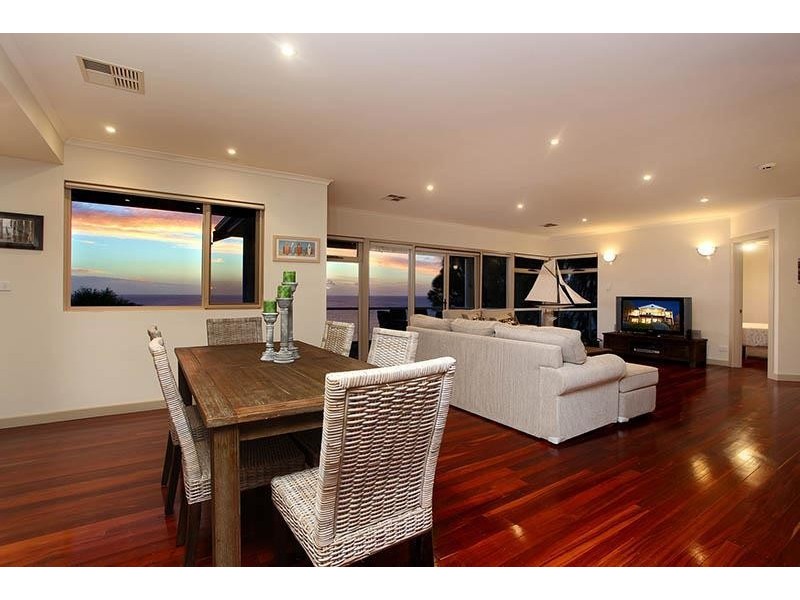 28 Maidencombe Drive, Moana SA 5169