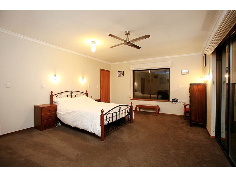 42 Stump Hill Road, Mclaren Vale SA 5171