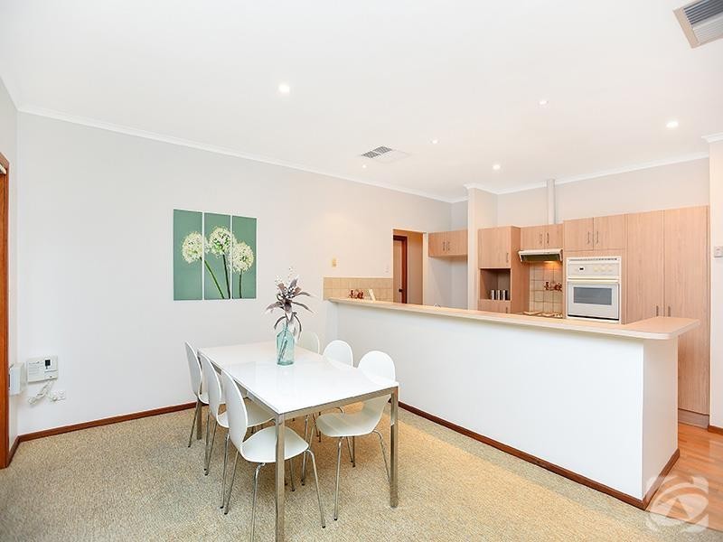 68 Valley View Drive, Mclaren Vale SA 5171