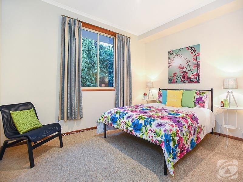 68 Valley View Drive, Mclaren Vale SA 5171