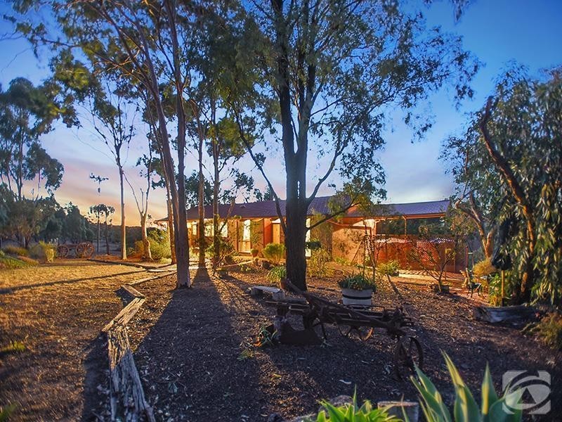 854 Piggott Range Road, Onkaparinga Hills SA 5163