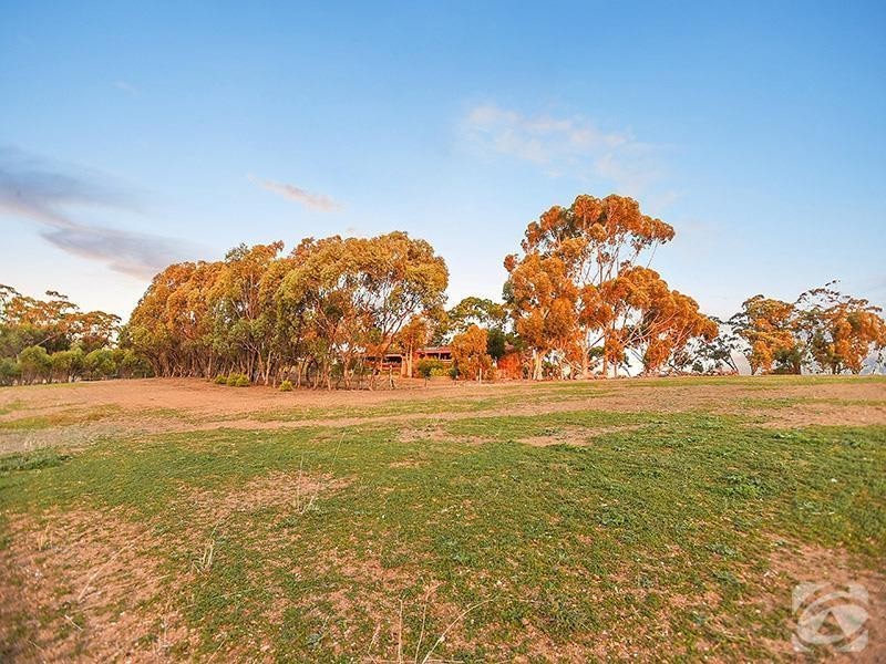 854 Piggott Range Road, Onkaparinga Hills SA 5163