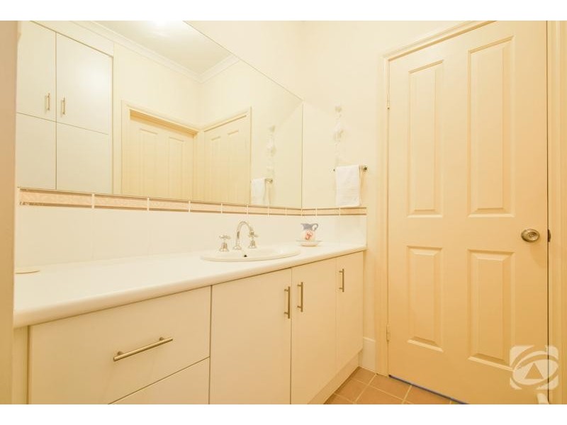 7 Noosa Court, Seaford Rise SA 5169