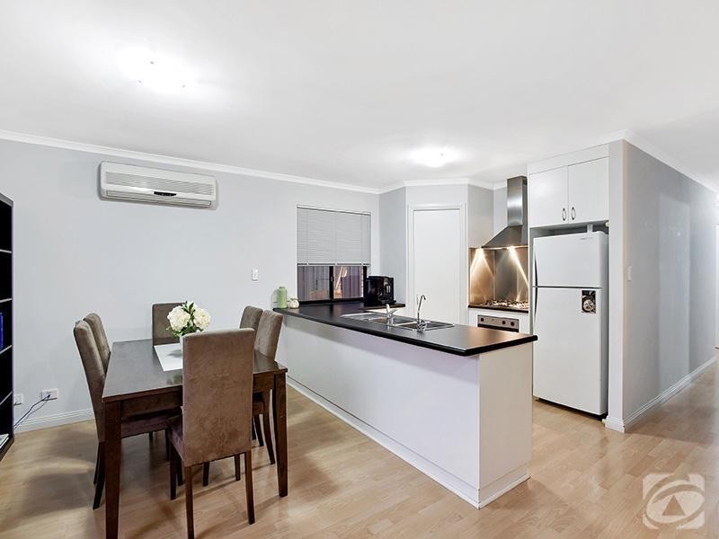 9 Sovereign Drive, Woodcroft SA 5162