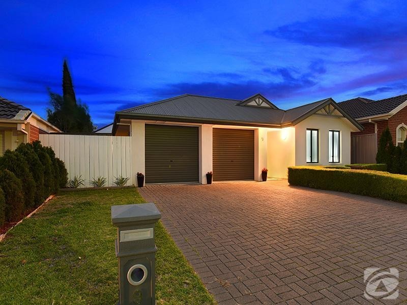 9 Sovereign Drive, Woodcroft SA 5162