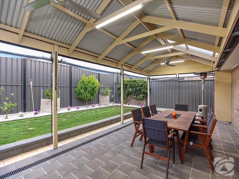 48 Sunderland Crescent, Seaford SA 5169