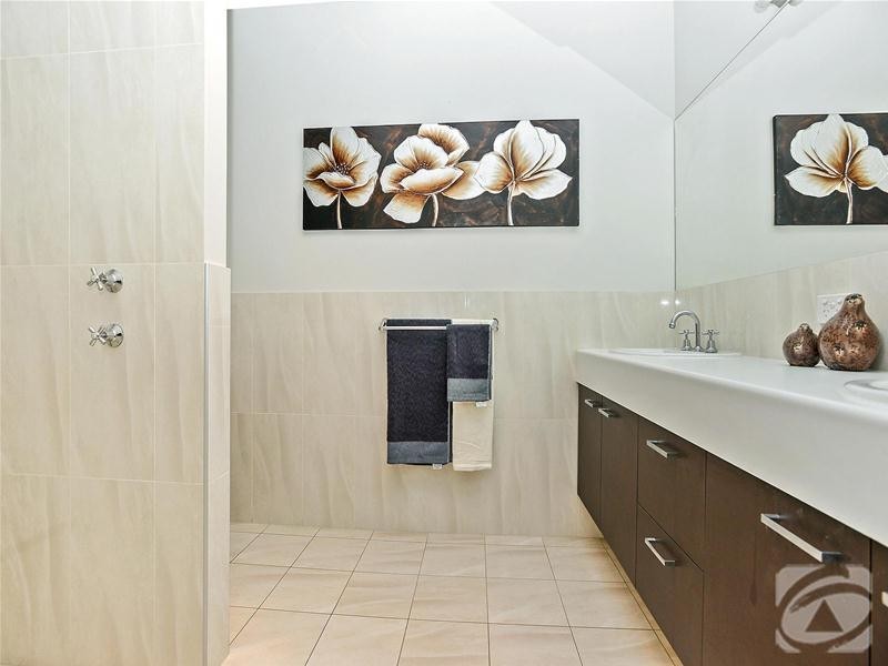 11 Liddiard Street, Mclaren Vale SA 5171