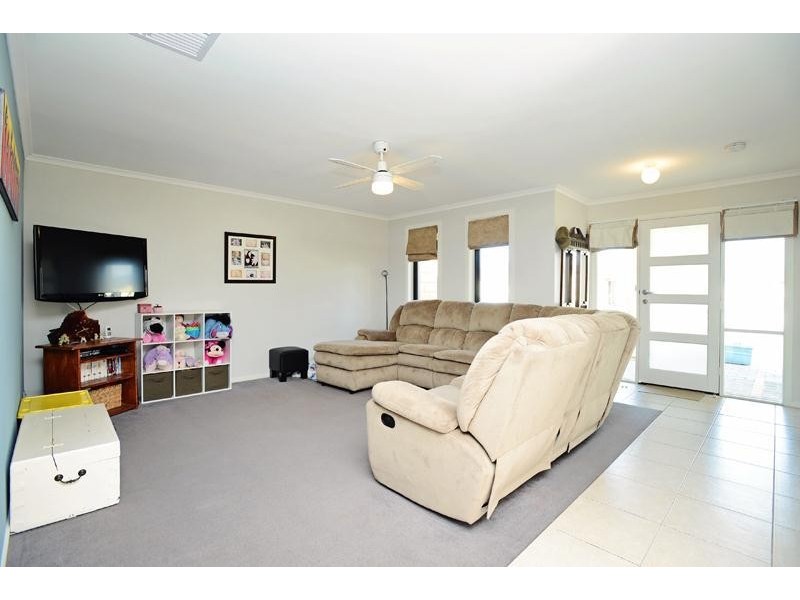 1 Bayside Avenue, Aldinga Beach SA 5173