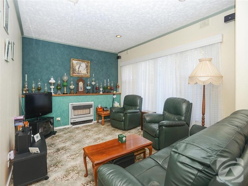 15 Petersen Crescent, Port Noarlunga SA 5167