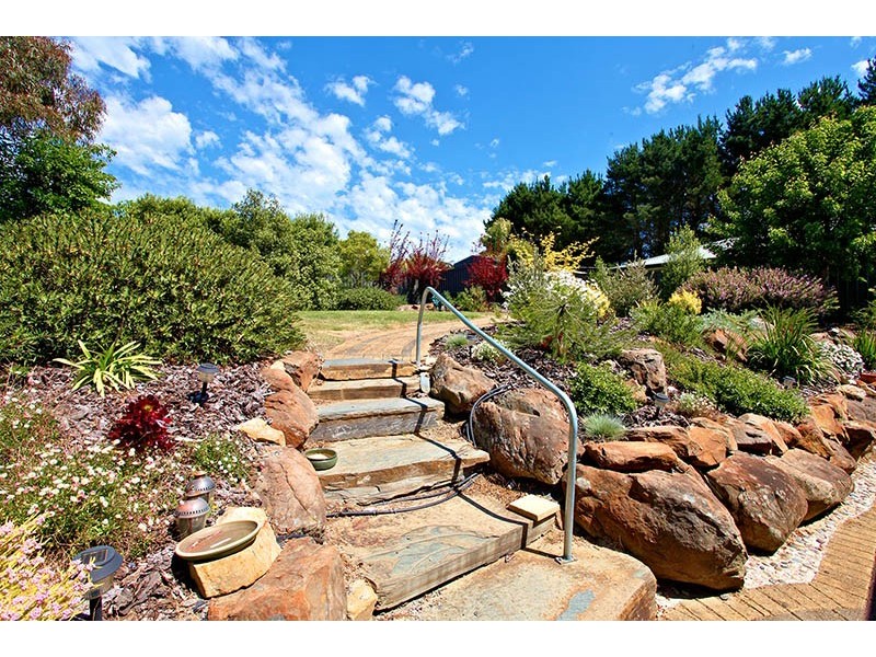 9 Decaux Place, Mount Compass SA 5210