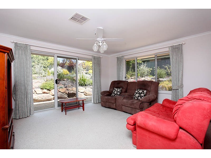 9 Decaux Place, Mount Compass SA 5210