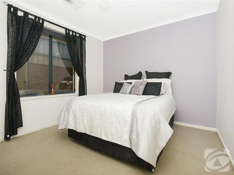 22 Daintree Drive, Seaford Rise SA 5169