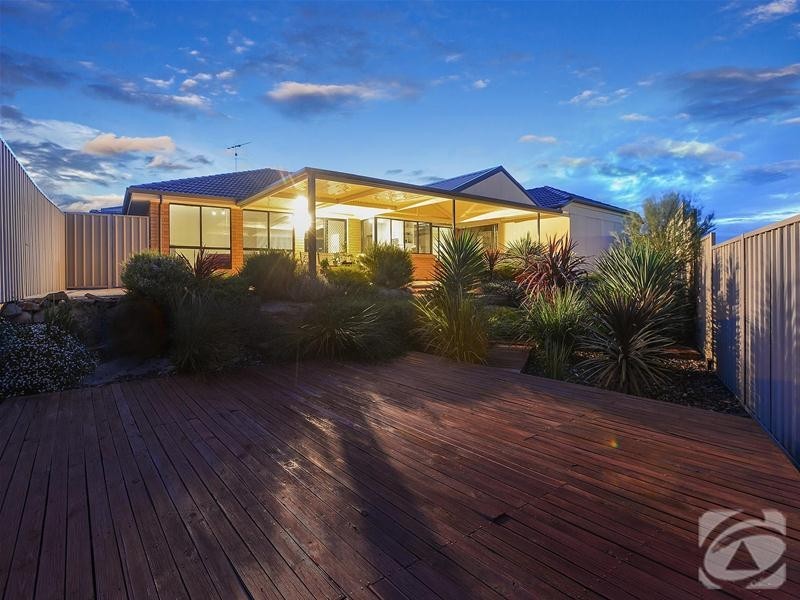 22 Daintree Drive, Seaford Rise SA 5169