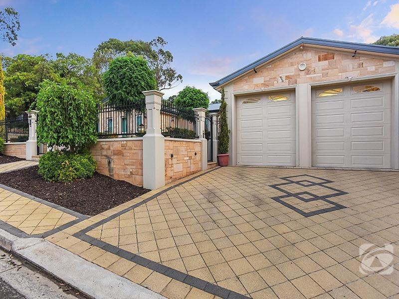 36 Woodhall Drive, Happy Valley SA 5159