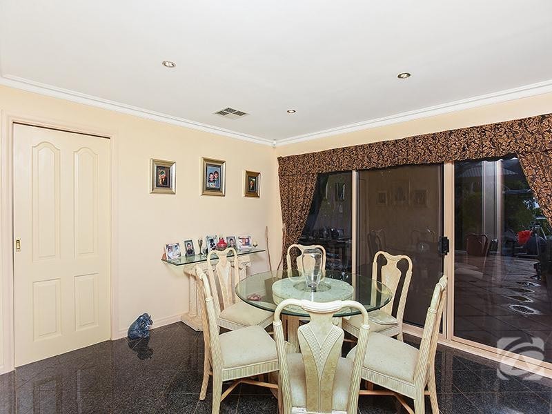 36 Woodhall Drive, Happy Valley SA 5159