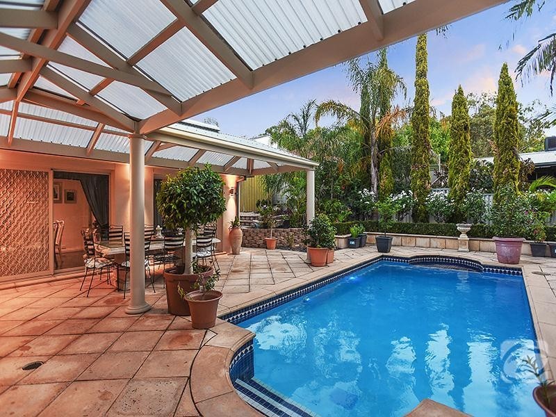 36 Woodhall Drive, Happy Valley SA 5159