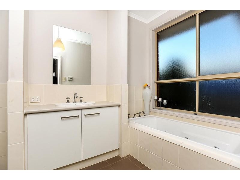 14 Haywood Court, Mount Compass SA 5210