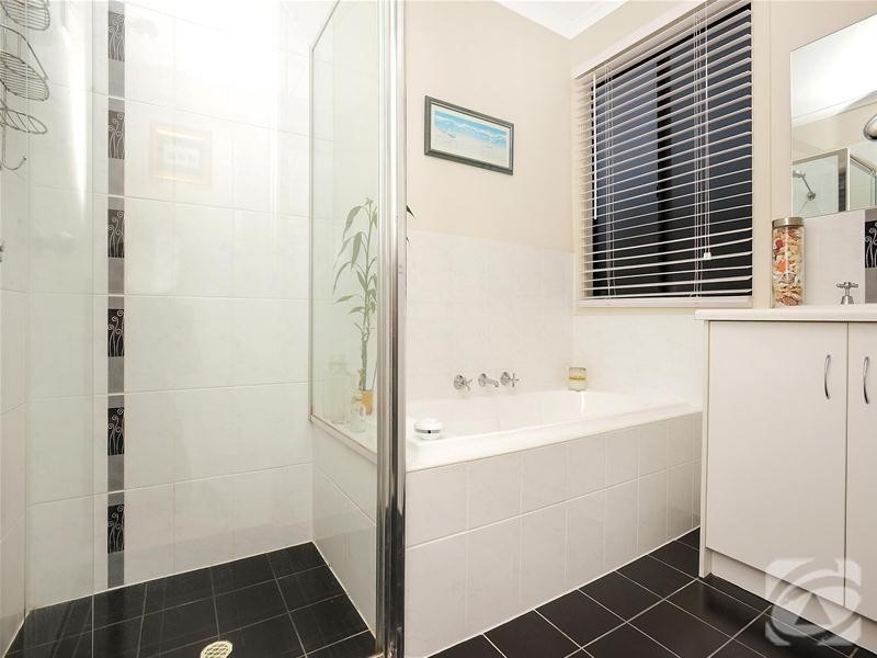 76 George Francis Drive, Mount Compass SA 5210