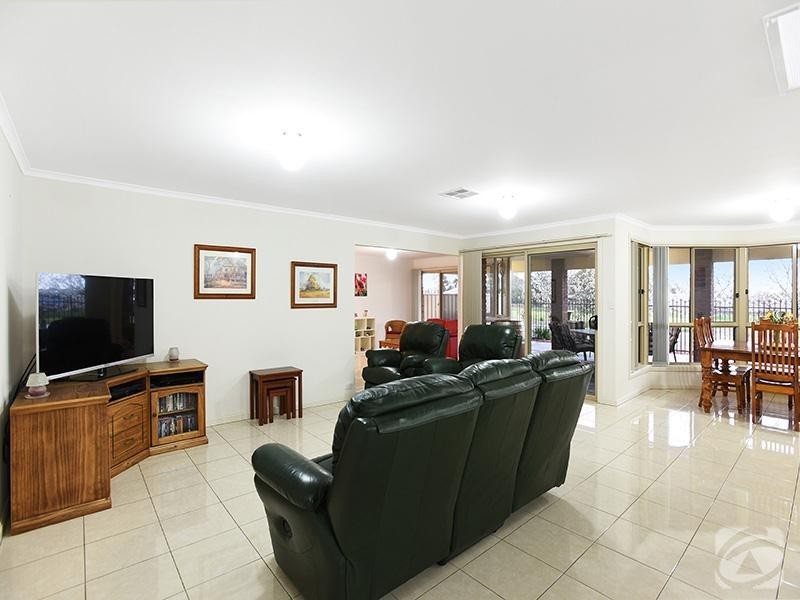 7 Gilligan Grove, Mclaren Flat SA 5171