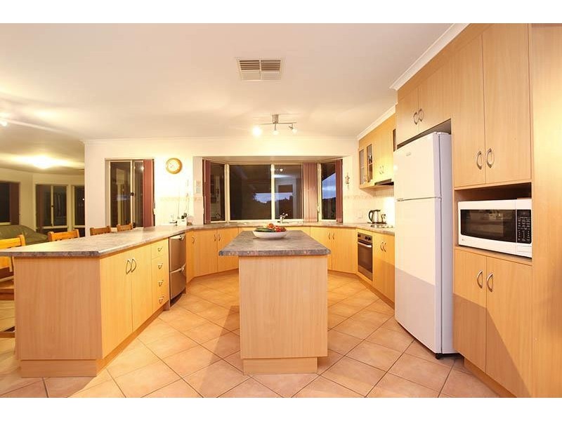 10 Light Place, Mount Compass SA 5210