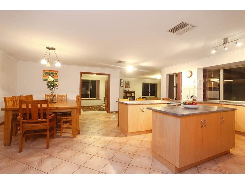 10 Light Place, Mount Compass SA 5210