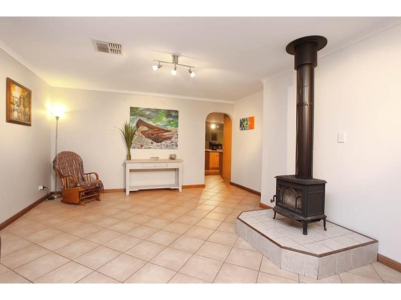 10 Light Place, Mount Compass SA 5210