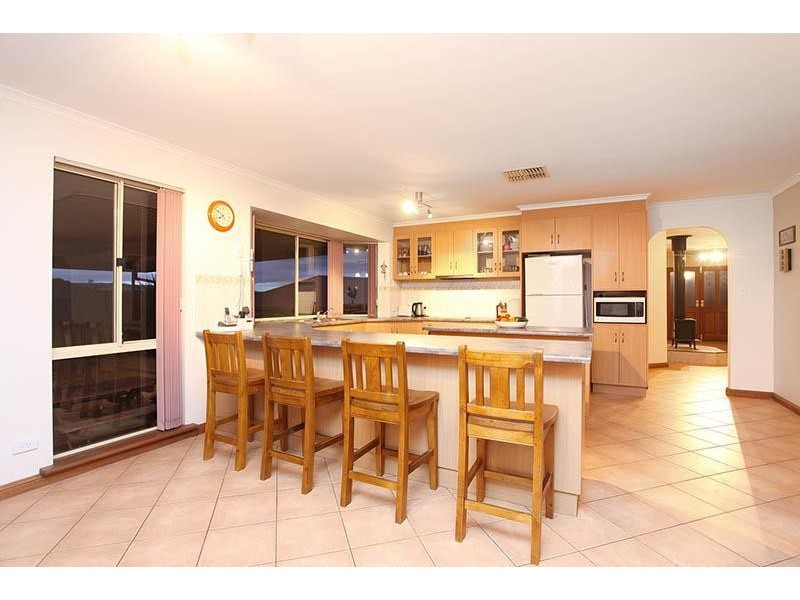 10 Light Place, Mount Compass SA 5210