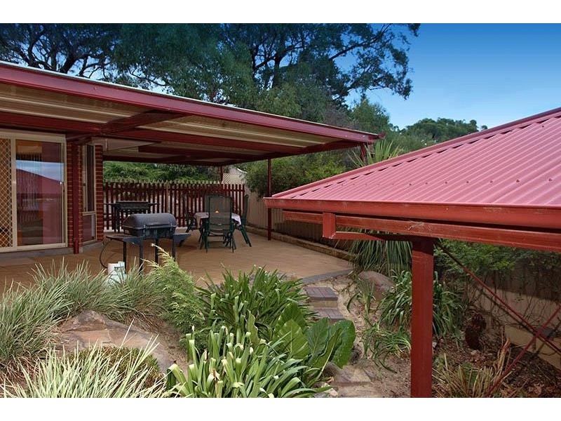 10 Light Place, Mount Compass SA 5210