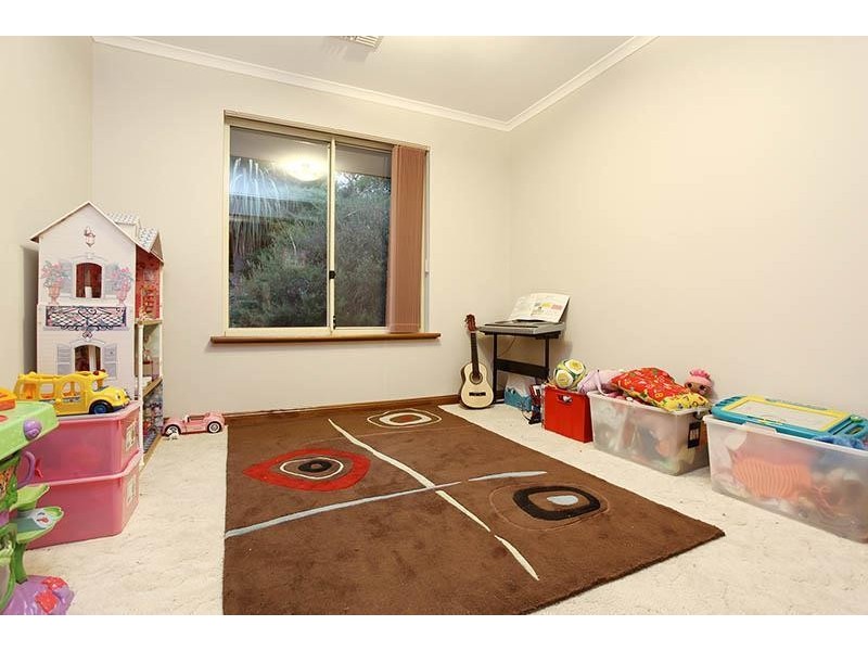 10 Light Place, Mount Compass SA 5210