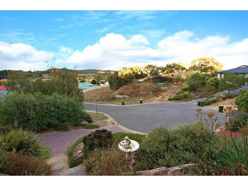 10 Light Place, Mount Compass SA 5210