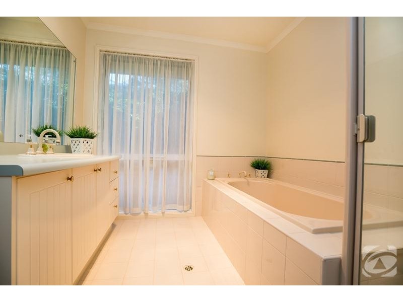 23 Harvest Drive, Mclaren Vale SA 5171