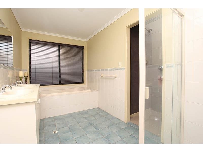 28 Warrigal Road, Aldinga Beach SA 5173